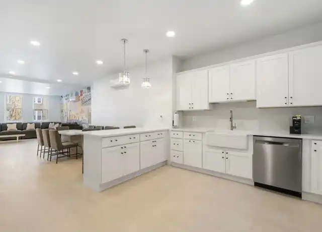 Property at 161 Broadway Unit 1F, Bayonne, NJ, 07002, 2 beds, 2 baths, [object Object]