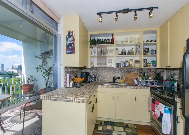 Property at 1511 Nuuanu Ave #639, Honolulu, HI, 96817, 2 beds, 1 bath, [object Object]