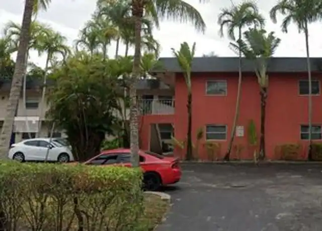 Property at 100 SW 9th St Unit 202, Fort Lauderdale, FL, 33315, 2 beds, 1 bath, [object Object]
