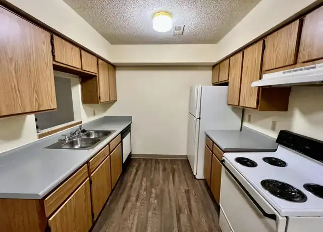 Property at 410 E Fir Rd Unit D106, Carthage, MO, 64836, 2 beds, 2 baths, [object Object]