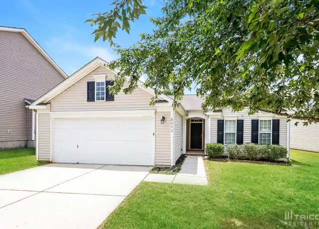 Property at 6211 Whispering Brook Ct, Charlotte, NC, 28216, 3 beds, 2 baths, [object Object]