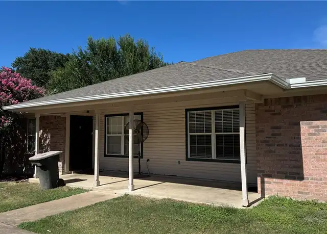 Property at 905 Autumn Cir Unit A, College Station, TX, 77840, 3 beds, 2 baths, [object Object]