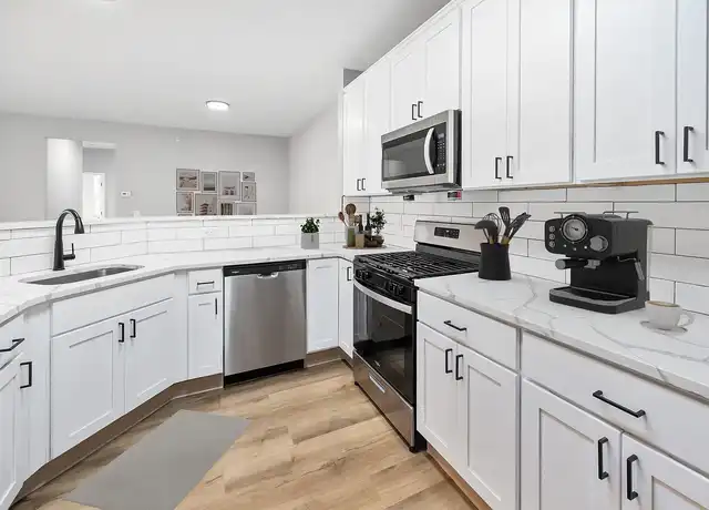 Property at Aspen Court Apartments - 2800 New Brunswick Ave, Piscataway, NJ, 08854, 1 bed, 1.5 baths, [object Object]