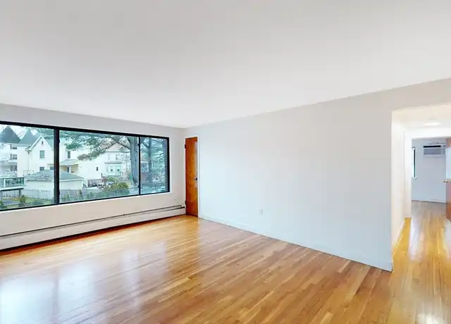 Property at 189 W Wyoming Ave Unit 22, Melrose, MA, 02176, 2 beds, 1 bath, [object Object]