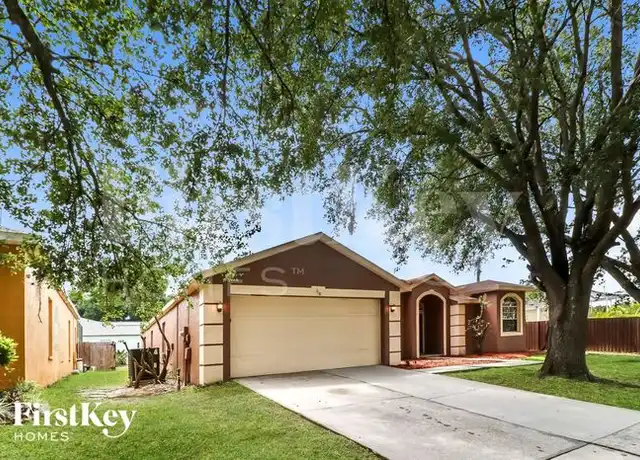 Property at 318 Country Vineyard Dr, Valrico, FL, 33594, 3 beds, 2 baths, [object Object]