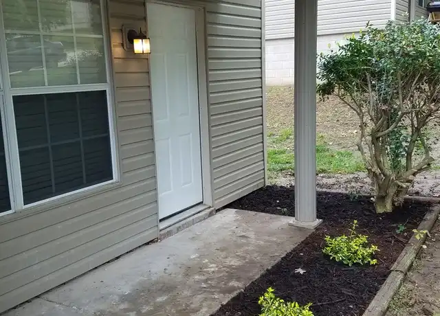 Property at 2085 N Sunflower Cir Unit 2085, Fayetteville, AR, 72703, 2 beds, 1.5 baths, [object Object]