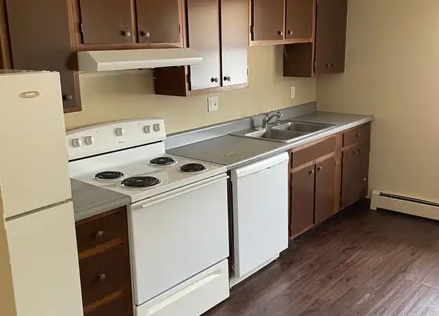Property at 1601 30th St NW Unit 2812 19, Cedar Rapids, IA, 52405, 2 beds, 1 bath, [object Object]