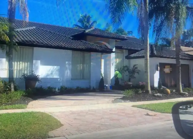 Property at 28 NW 108th Way, Plantation, FL, 33324, 4 beds, 3 baths, [object Object]