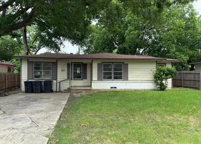 Property at 437 Browning Dr, Arlington, TX, 76010, 4 beds, 2 baths, [object Object]