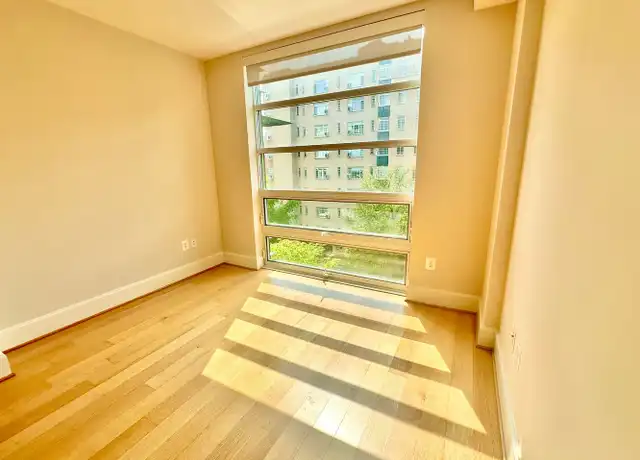 Property at 1355 17th St NW Unit 306, Washington, DC, 20036, 1 bed, 1 bath, [object Object]