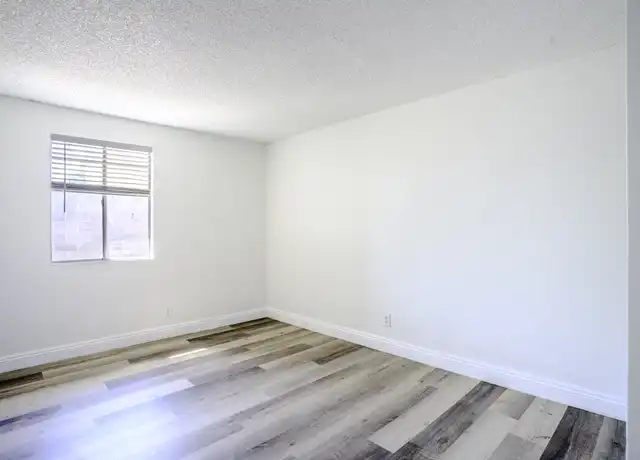 Property at 69 Wyoming Ave, Henderson, NV, 89015, 3 beds, 2 baths, [object Object]