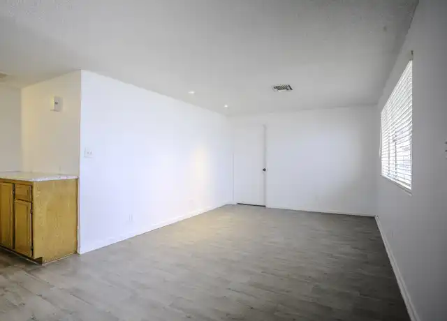 Property at 69 Wyoming Ave, Henderson, NV, 89015, 3 beds, 2 baths, [object Object]