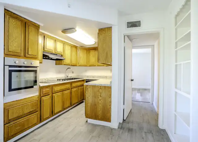 Property at 69 Wyoming Ave, Henderson, NV, 89015, 3 beds, 2 baths, [object Object]