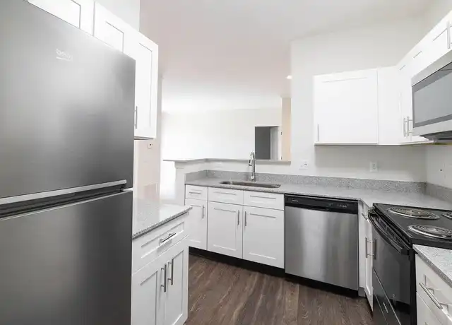 Property at Center Point - 6710 Hollow Run Pl, Indianapolis, IN, 46214, 1-3 bed, 1 bath, [object Object]
