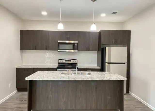 Property at 7107 N 59th Ln Unit 2, Palmhurst, TX, 78573, 3 beds, 2 baths, [object Object]
