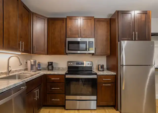 Property at 1361 Elm St, Manchester, NH, 03101, 1 bed, 1 bath, [object Object]