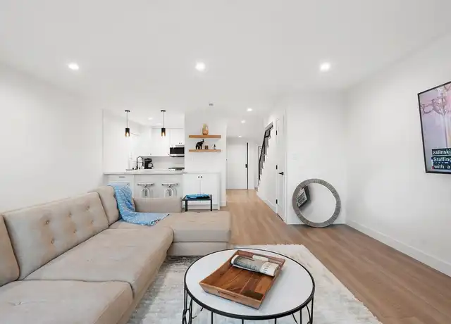 Property at 555 Evergreen St #3, Inglewood, CA, 90302, 2 beds, 2.5 baths, [object Object]