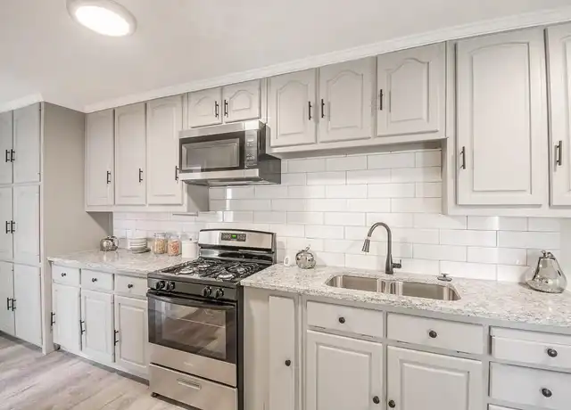 Property at 3024 Searcy Dr, Dallas, TX, 75211, 1 bed, 1 bath, [object Object]