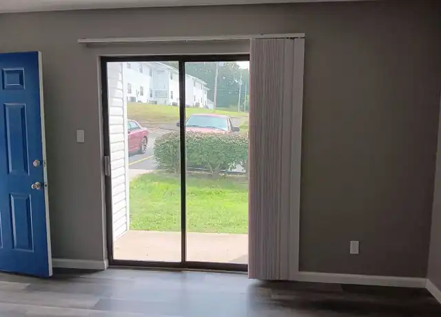 Property at 101 Timber Ridge Dr Unit 311, Hillsboro, MO, 63050, 1 bed, 1 bath, [object Object]