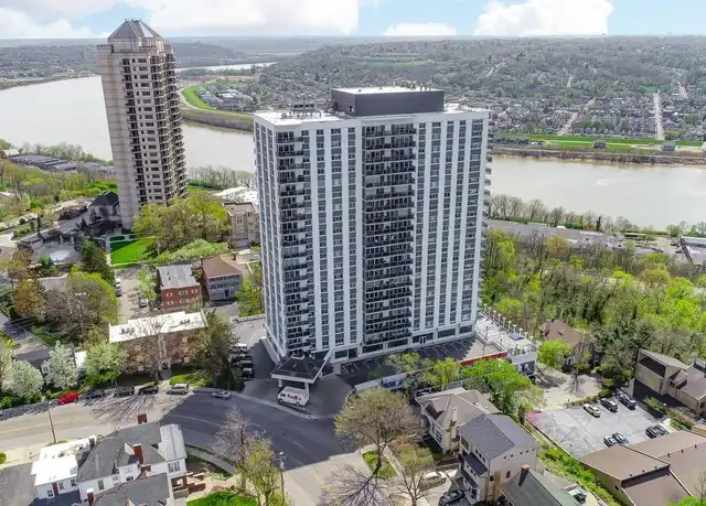 Property at 2200 Victory Pkwy, Cincinnati, OH, 45206, 1 bed, 1 bath, [object Object]