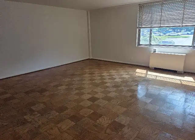 Property at Robin Towers - 1215 Fort Myer Dr, Arlington, VA, 22209, 2 beds, 1 bath, [object Object]