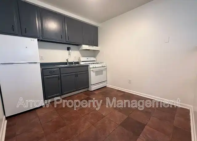 Property at 2206 K St Unit 1, Omaha, NE, 68107, 1 bed, 1 bath, [object Object]