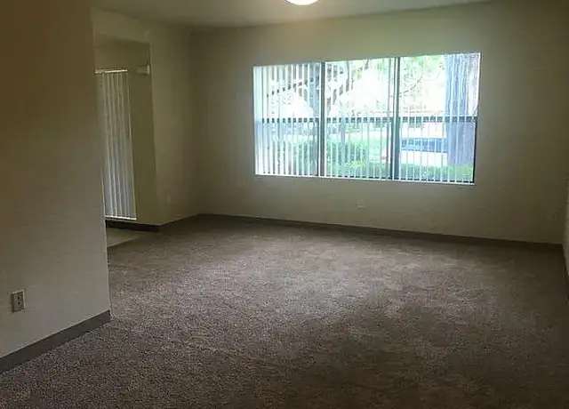 Photo of 210 Kokomalei St, Honolulu, HI 96818