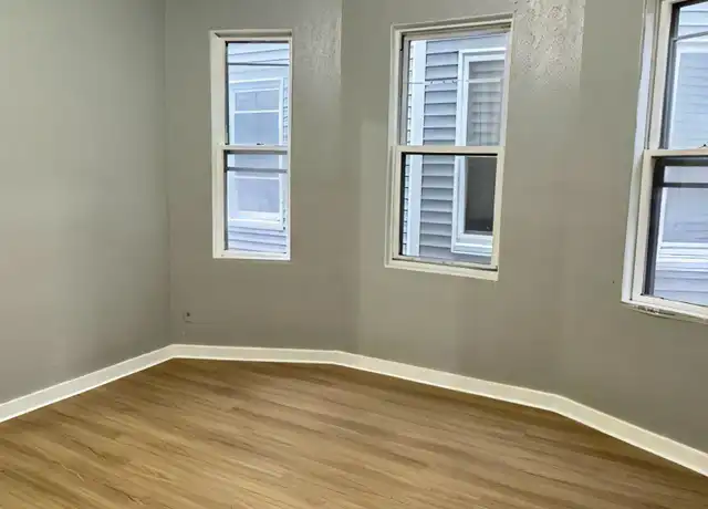 Property at 167 Walnut St Unit 2, Chelsea, MA, 02150, 3 beds, 1 bath, [object Object]