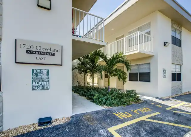 Property at 1720 Cleveland St Unit 212W, Hollywood, FL, 33020, 2 beds, 2 baths, [object Object]
