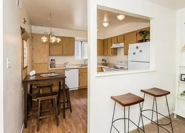 Property at University Square Apartments - 700 W University Ave, Flagstaff, AZ, 86001, 0-2 beds, 1-2 bath, [object Object]