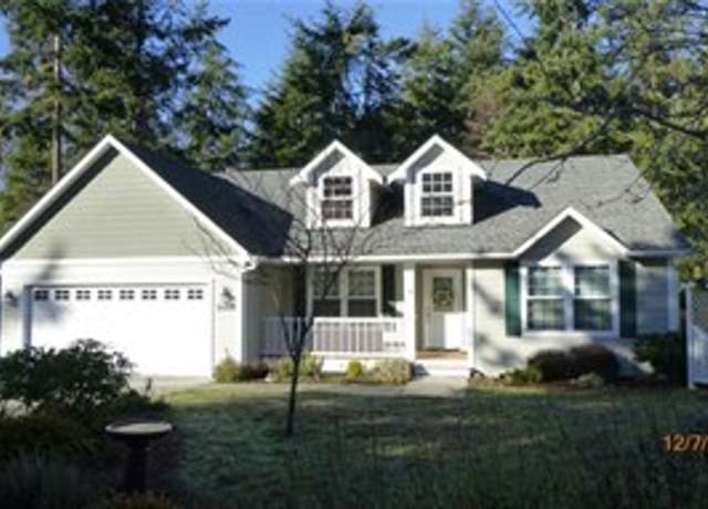Photo of 2056 Doe Dr, Oak Harbor, WA 98277