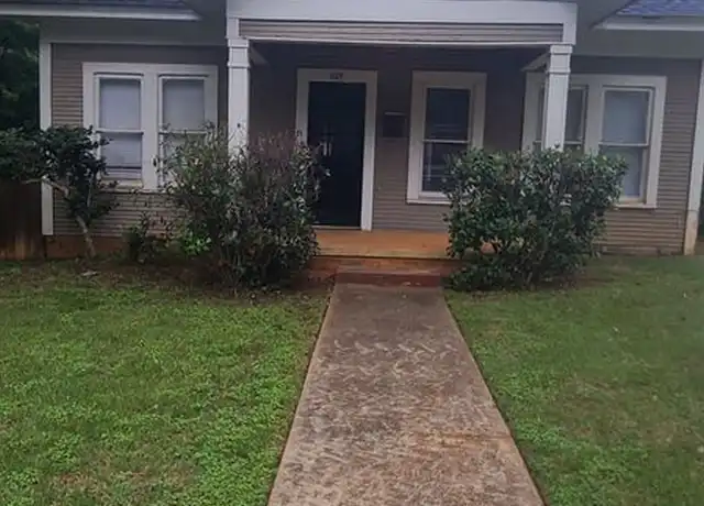 Property at 204 Mitchell St, Nacogdoches, TX, 75965, 3 beds, 2 baths, [object Object]