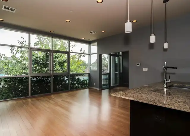 Property at 1406 Columbus St Unit 1072, Houston, TX, 77019, 2 beds, 2 baths, [object Object]