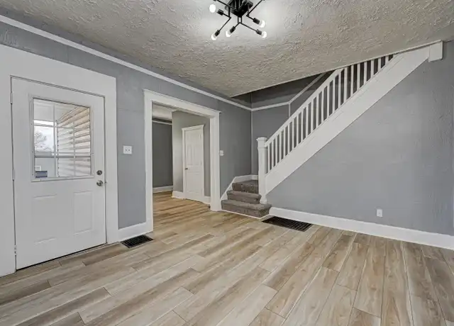 Property at 814 Parkway Ave, Indianapolis, IN, 46203, 3 beds, 1.5 baths, [object Object]