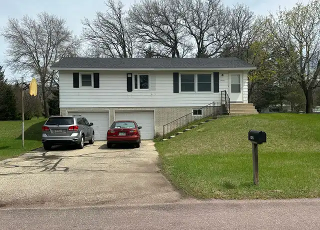 Property at 1404 52nd Ave SE, Rochester, MN, 55904, 3 beds, 1 bath, [object Object]