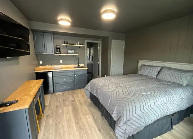 Property at 219 E Coeur D'Alene Lake Dr Unit 7, Coeur d'Alene, ID, 83814, 0 beds, 1 bath, [object Object]