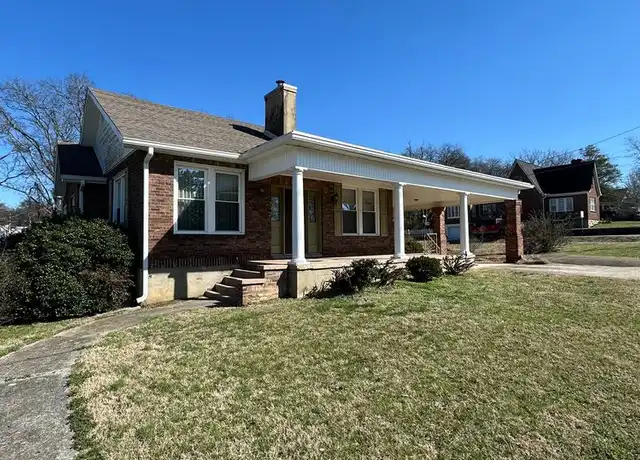 Property at 709 S Brittain St, Shelbyville, TN, 37160, 4 beds, 2 baths, [object Object]