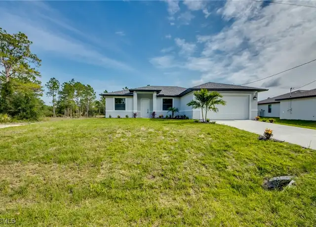 Property at 923 Belmont St E, Lehigh Acres, FL, 33974, 3 beds, 2 baths, [object Object]