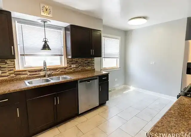 Property at 7020 N Washtenaw Ave Unit 2N, Chicago, IL, 60645, 2 beds, 1 bath, [object Object]