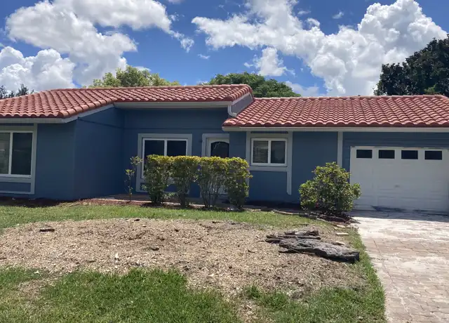 Property at 10606 Whitman Cir, Orlando, FL, 32821, 2 beds, 2 baths, [object Object]