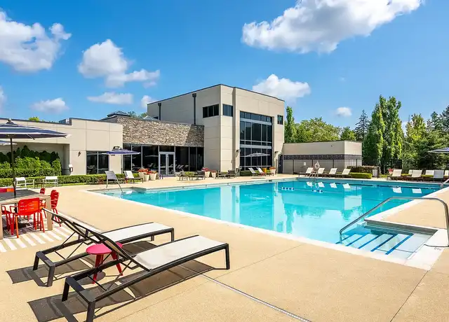 Property at Residences at Arlington Heights - 2134 S Goebbert Rd, Arlington Heights, IL, 60005, 1-2 bed, 1-2 bath, [object Object]