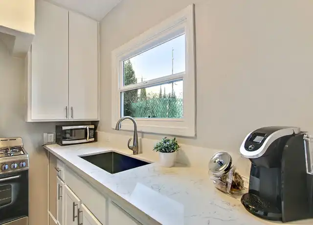 Property at Cherokee Villas - 1733 N Cherokee Ave, Los Angeles, CA, 90028, 0 beds, 1 bath, [object Object]