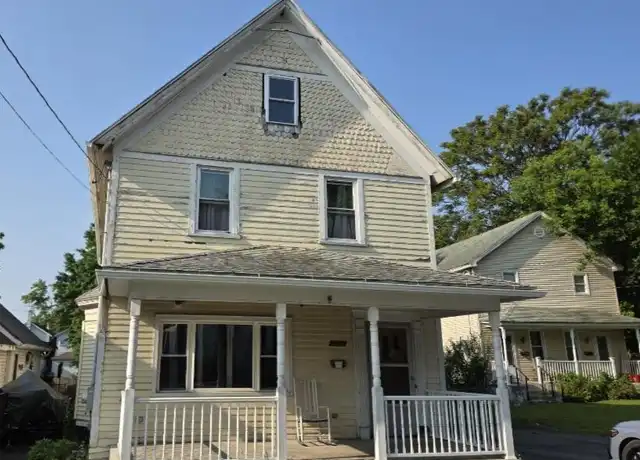 Property at 135 Throop St, Scranton, PA, 18508, 4 beds, 2 baths, [object Object]