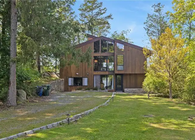 Property at 7 Wildwood Ln, Putnam Valley, NY, 10579, 3 beds, 2 baths, [object Object]