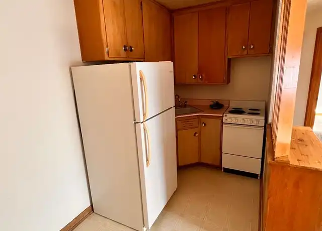 Property at 7007 W Becher St Unit 7, West Allis, WI, 53219, 1 bed, 1 bath, [object Object]