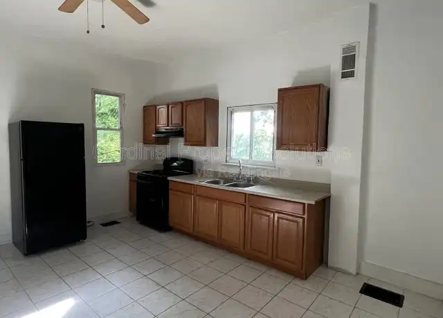 Property at 164 Forest Ave, Cincinnati, OH, 45220, 3 beds, 2 baths, [object Object]