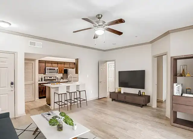 Property at 2700 Woodland Park Dr, Houston, TX, 77082, 1 bed, 1 bath, [object Object]