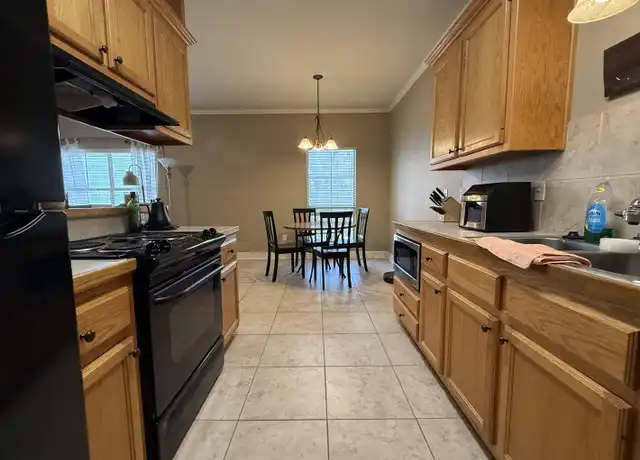 Property at 828 Meadow Bend Dr Unit G, Baton Rouge, LA, 70820, 2 beds, 2 baths, [object Object]