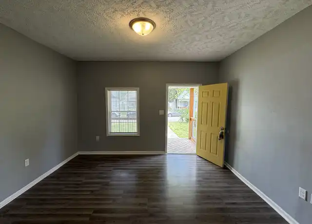 Property at 955 N Tuxedo St, Indianapolis, IN, 46201, 3 beds, 1 bath, [object Object]