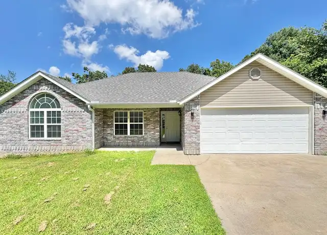 Property at 8 Boreland Ln, Bella Vista, AR, 72715, 3 beds, 2 baths, [object Object]